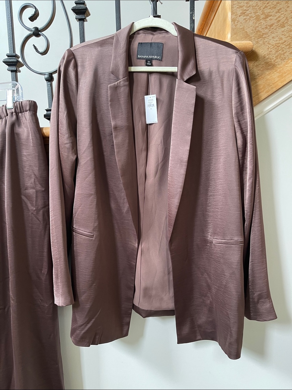 Banana Republic Satin Open Blazer in Mauve